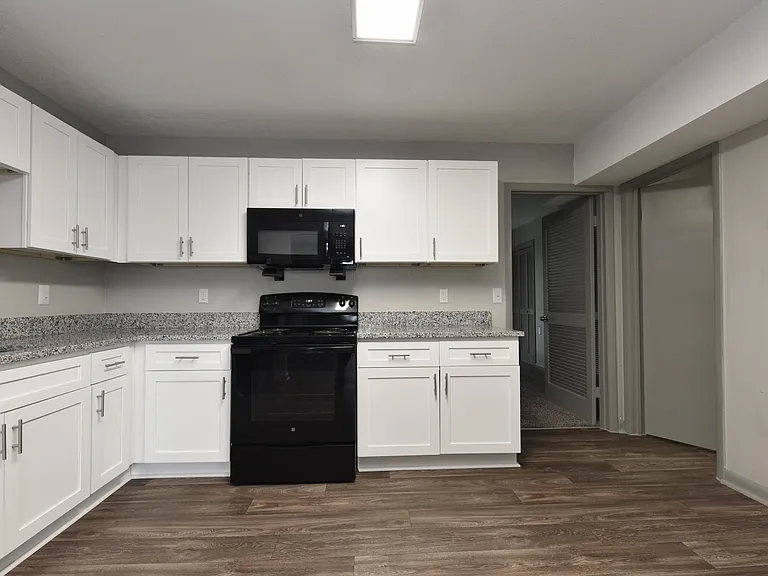 Kitchen + Granite Counters