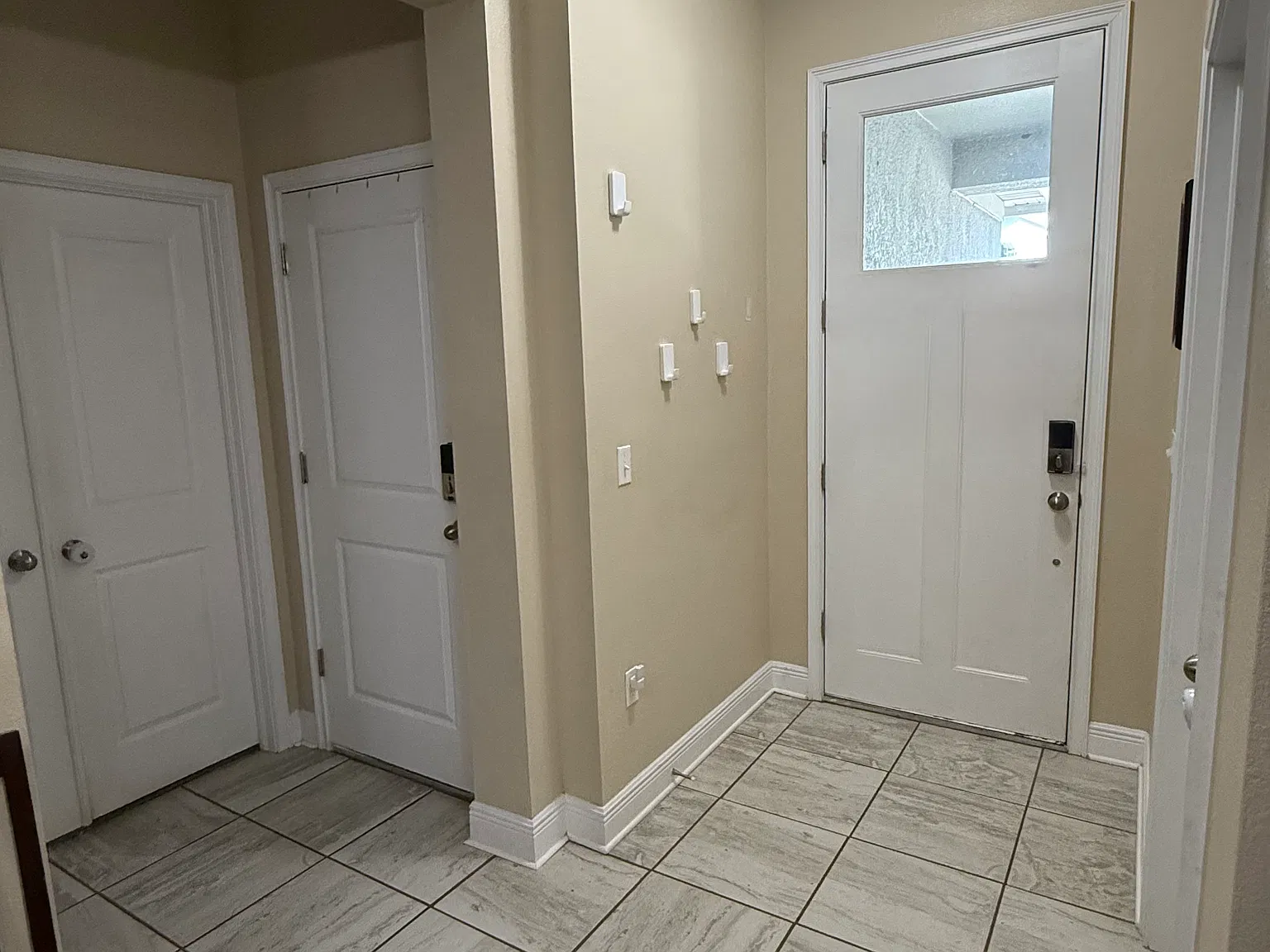 4 bed, 2850 sqft, $5,000 — Photo 3