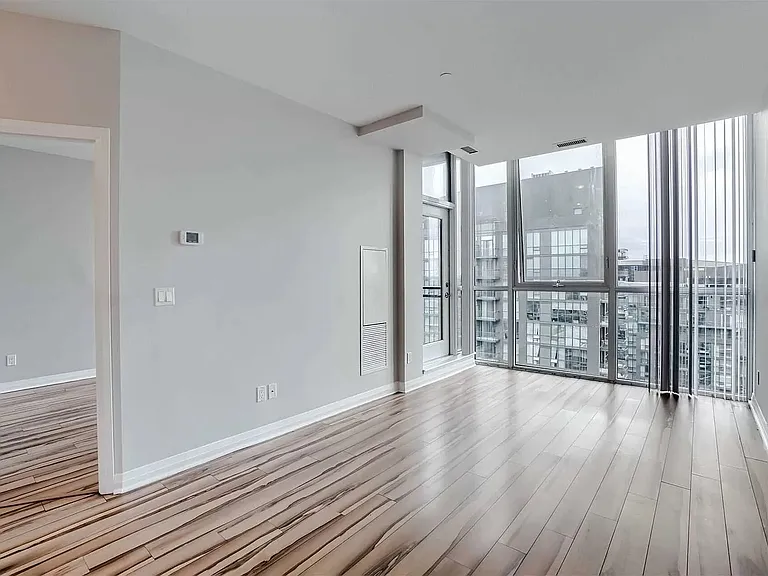 75 Eglinton Ave W #605 — Photo 8