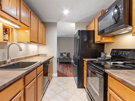 4th image of 141 Patrick Rd Unit 141