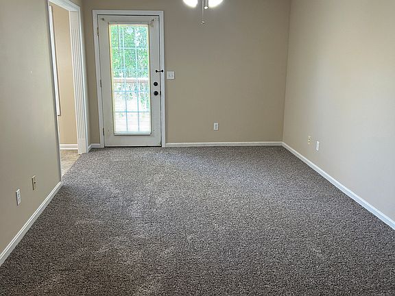 2nd image of 137 Darby Woods Ct