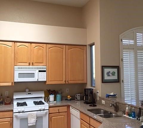 3rd image of 1767 W Placita De Zacatal