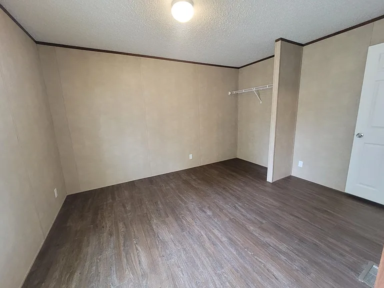 211 E 1st St #10 — Photo 10