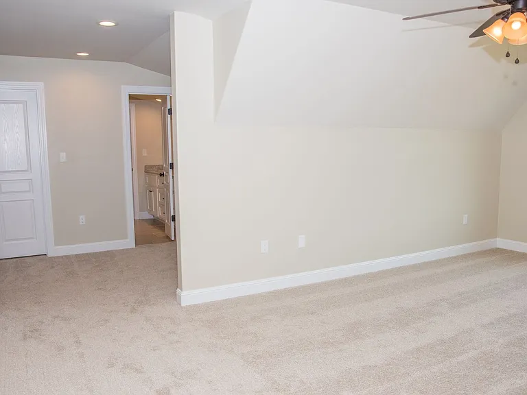 4269 Farmington Cv — Photo 23