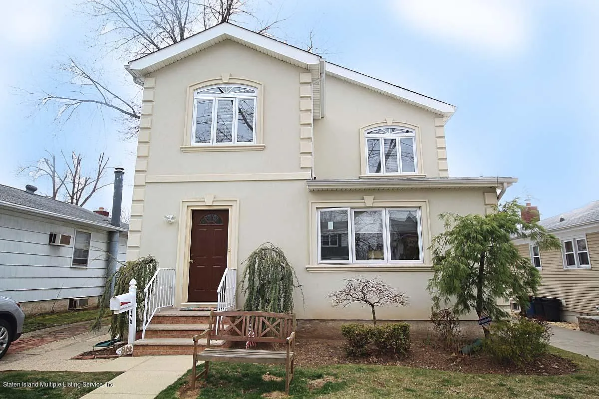 178 Bryson Ave photo 1