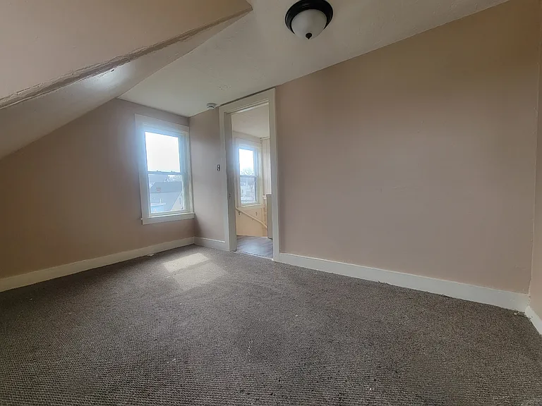 47R E Walnut St #3 — Photo 3