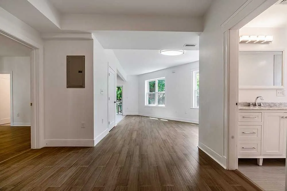 3 bed, $3,200 — Photo 1