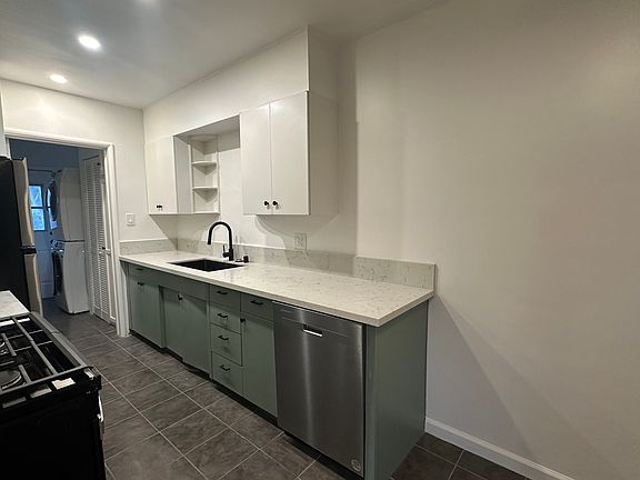 5th image of 1233 14th St #A