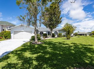 15 Cottonton Ct, Palm Coast, FL 32137