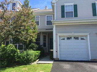 45 Straton Ct, Parlin, NJ 08859