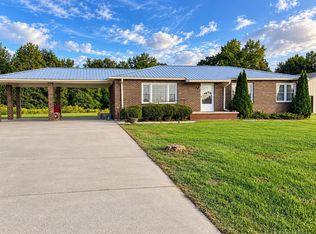 310 Dogwood Trl, Hamilton, AL 35570