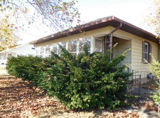 515 W Washington St, Benton, IL 62812