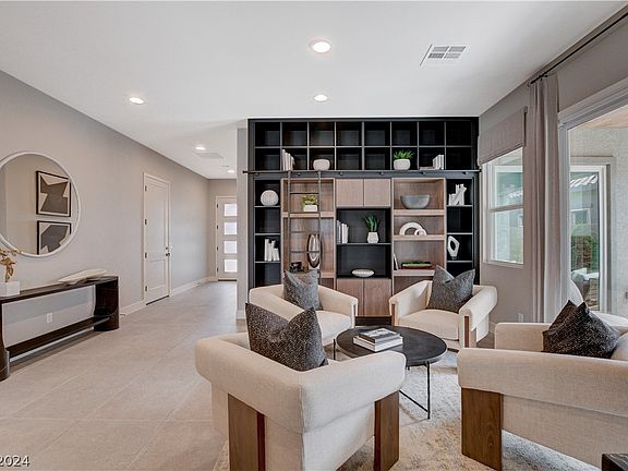 3rd image of 9325 Sierra De Luna Ct