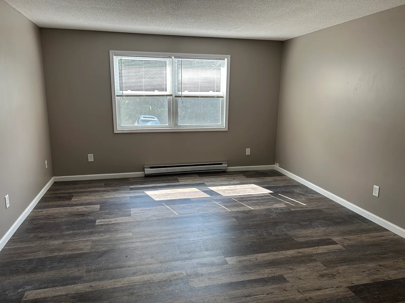 1 bed, $695 — Photo 2