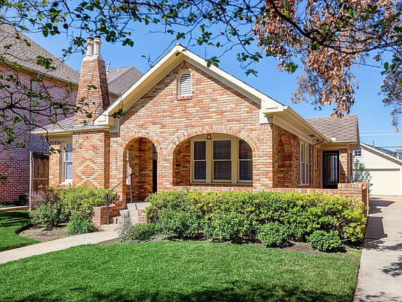 Front of house and drive way to garage