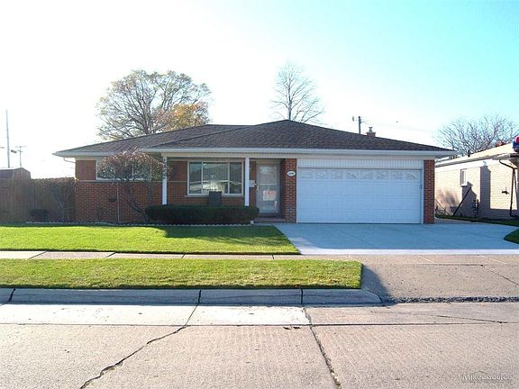 3rd image of 13542 Yvonne Dr