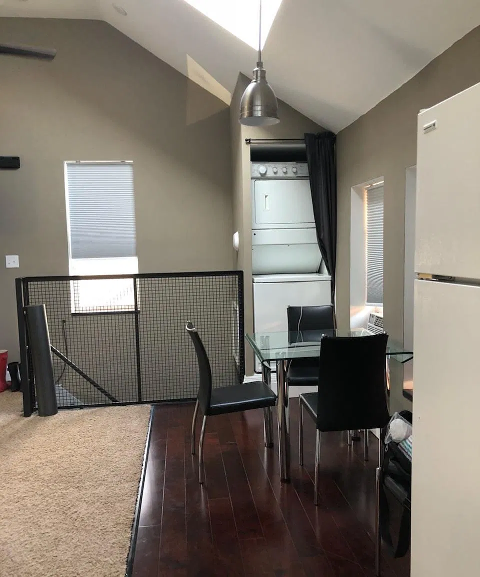 1 bed, 900 sqft, $1,200 — Photo 1