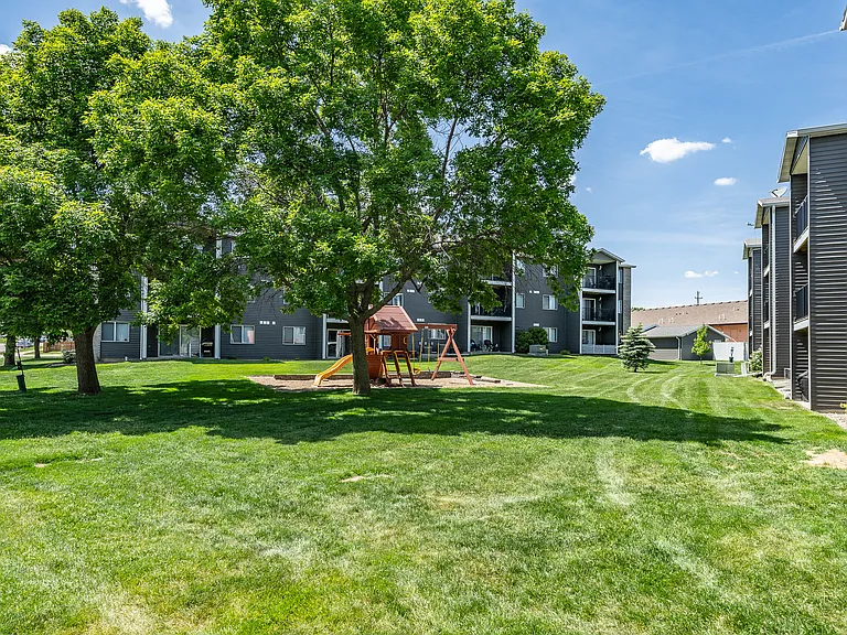 Prairie Winds Apartments — Photo 3