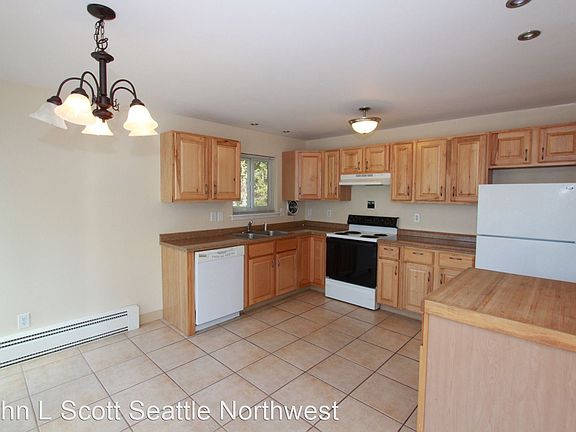 4th image of 8500 32nd Ave NW APT 5