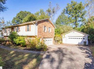 5206 Pogue St, Spartanburg, SC 29301