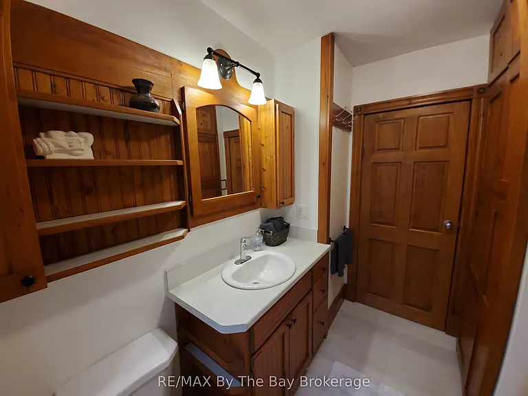 22 Woodcrest Ave — Photo 14