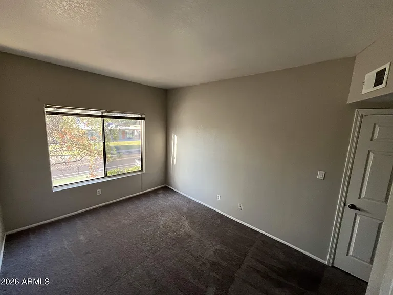 1017 E Maryland Ave #236 — Photo 6