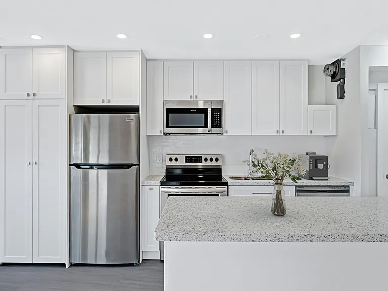 470 Scenic Dr — Photo 22