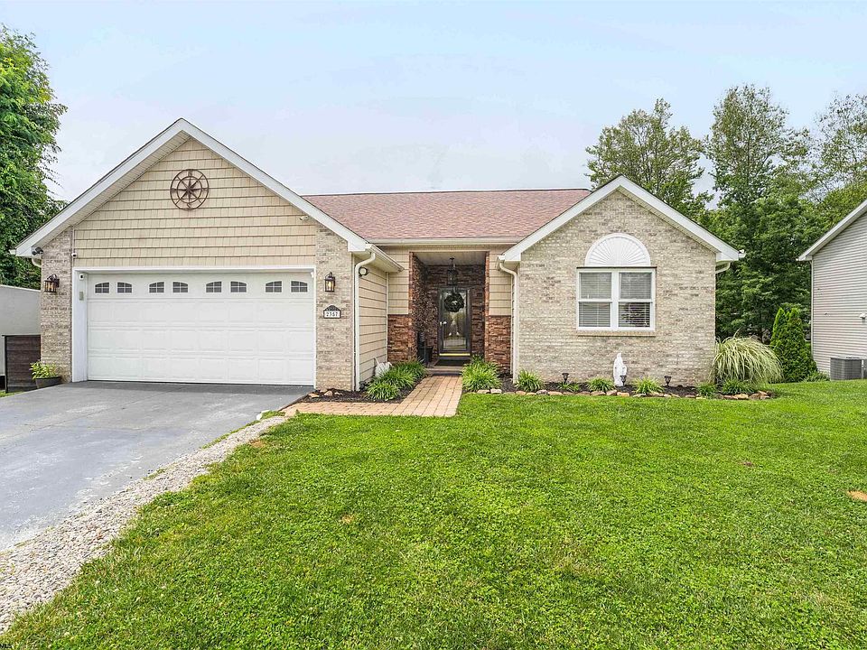 1st image of 2357 Williamsburg Ln