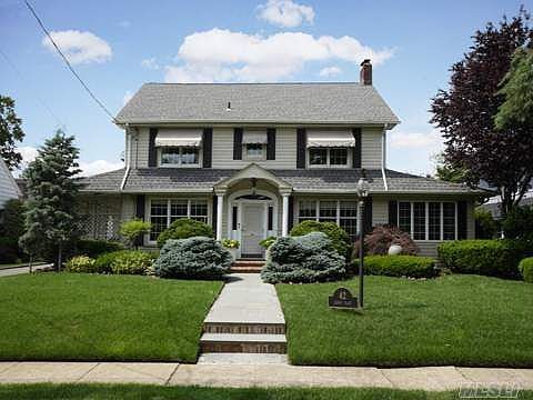 1st image of 42 Vassar Pl