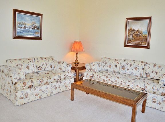 3rd image of 8482 N Haven Ct