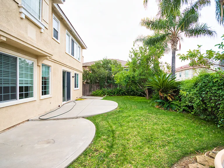 7238 San Carmela Ct — Photo 48