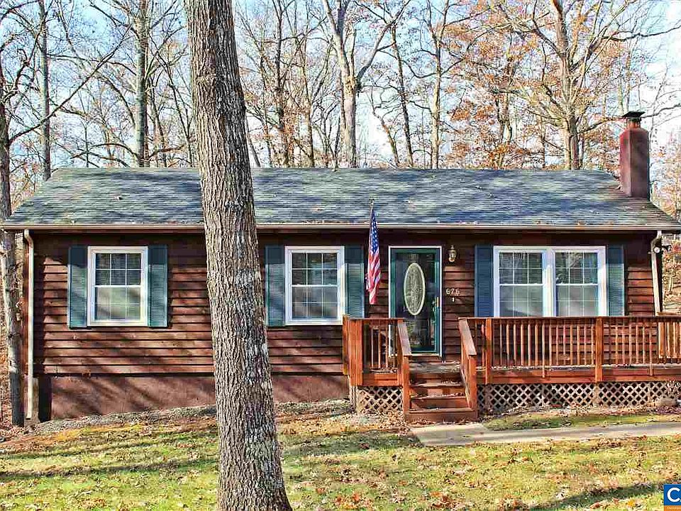1st image of 676 Jefferson Dr