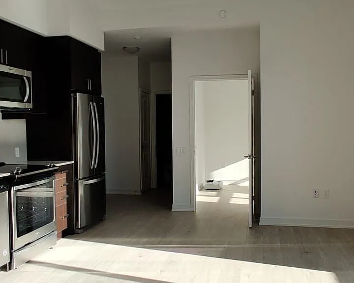 8 Nahani Way #Penthouse 06 — Photo 10