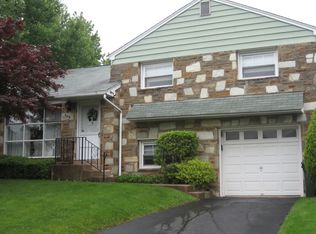 549 Melody Ln, Glenside, PA 19038