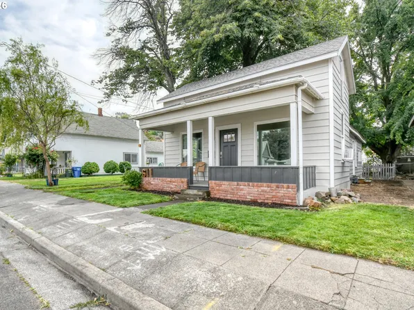 611 SW 4th St, Pendleton, OR 97801