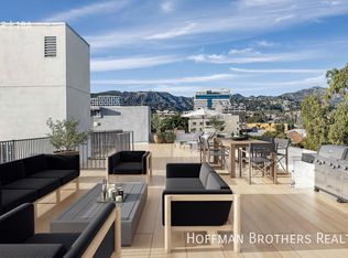 5832 Virginia Ave #202, Los Angeles, CA 90038