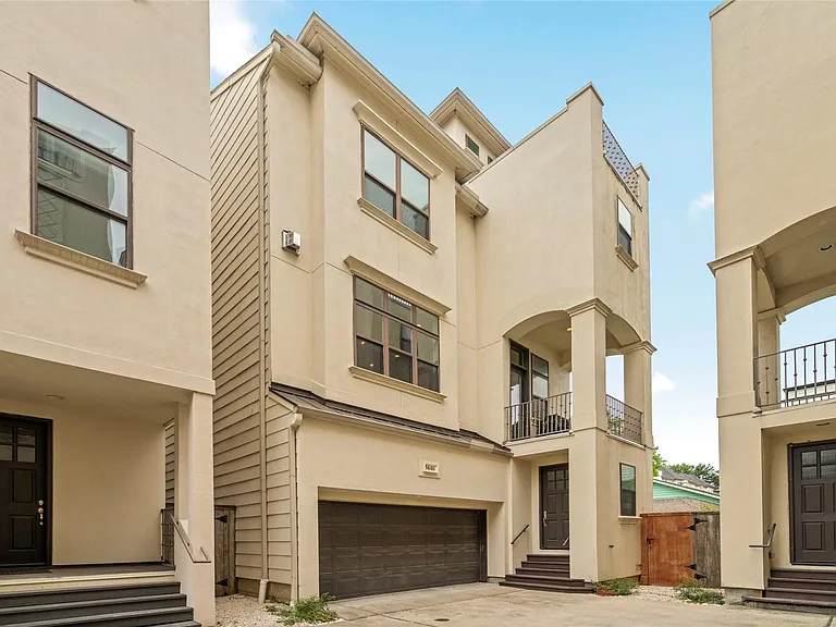 5646 Larkin St — Photo 25