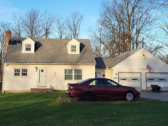 5th image of 15336 Martin Dr