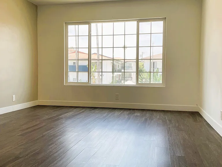 414 S Saint Andrews Pl #7 — Photo 21