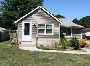 1105 W 7th St S, Newton, IA 50208