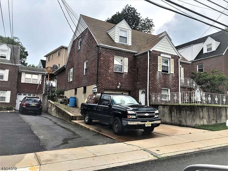 1st image of 382 Lafayette Ave