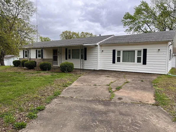 420 Liberty Rd, Harrisburg, IL 62946