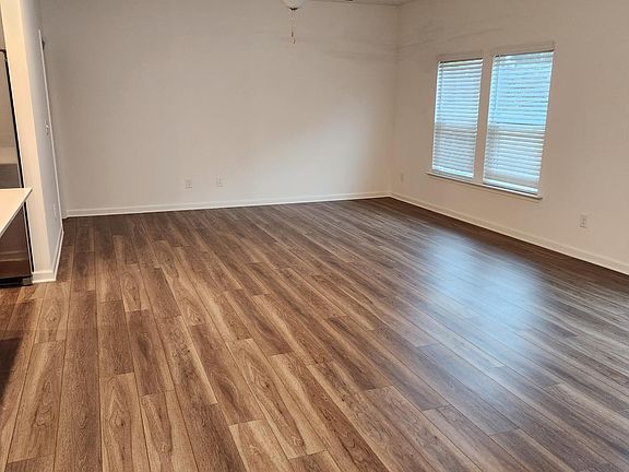 3rd image of 6456 Albright Ave