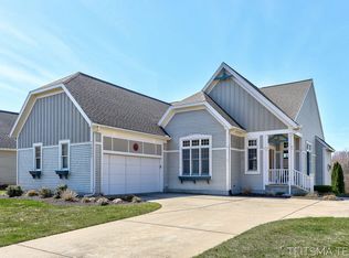 18243 Lost Creek Ln, Spring Lake, MI 49456