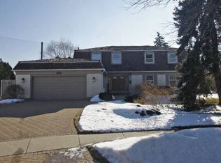 949 S Harvard Dr, Palatine, IL 60067