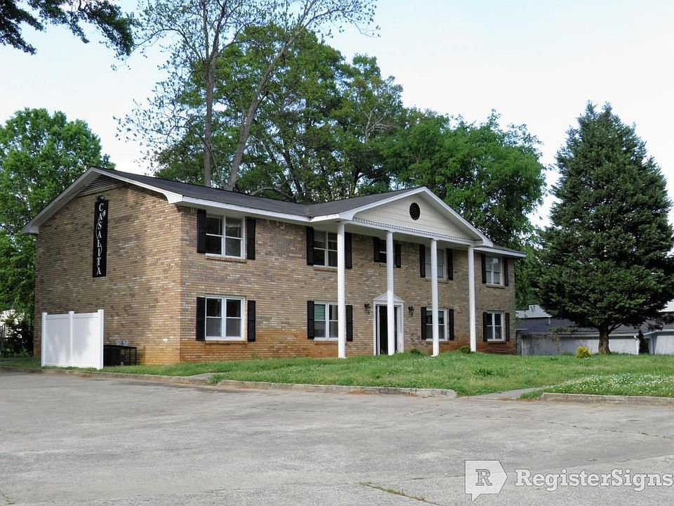 1st image of 207 Douglas St #A