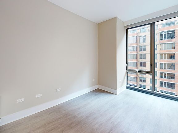 3rd image of 237 E 34th St APT 1302