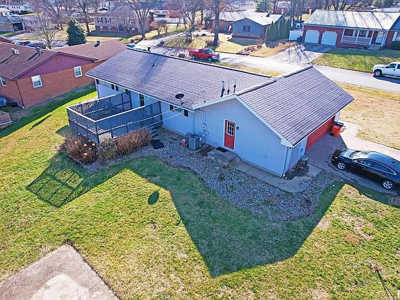 4th image of 140 Cherry Hill Dr