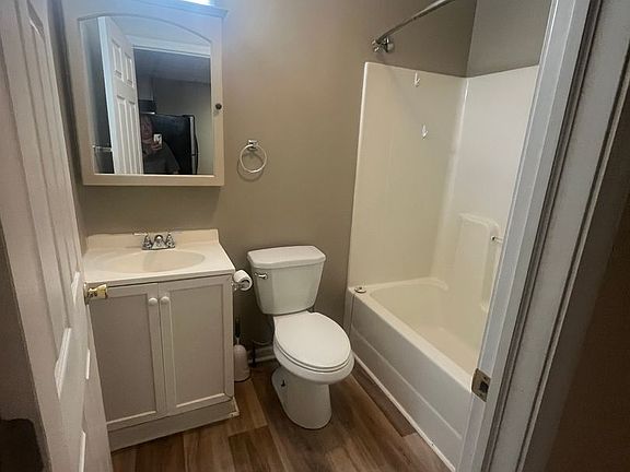 2nd image of 103 Conrad Ct #12