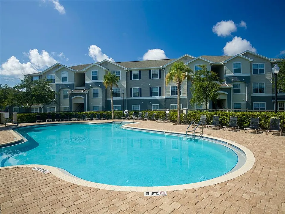 Camri Green Apartments